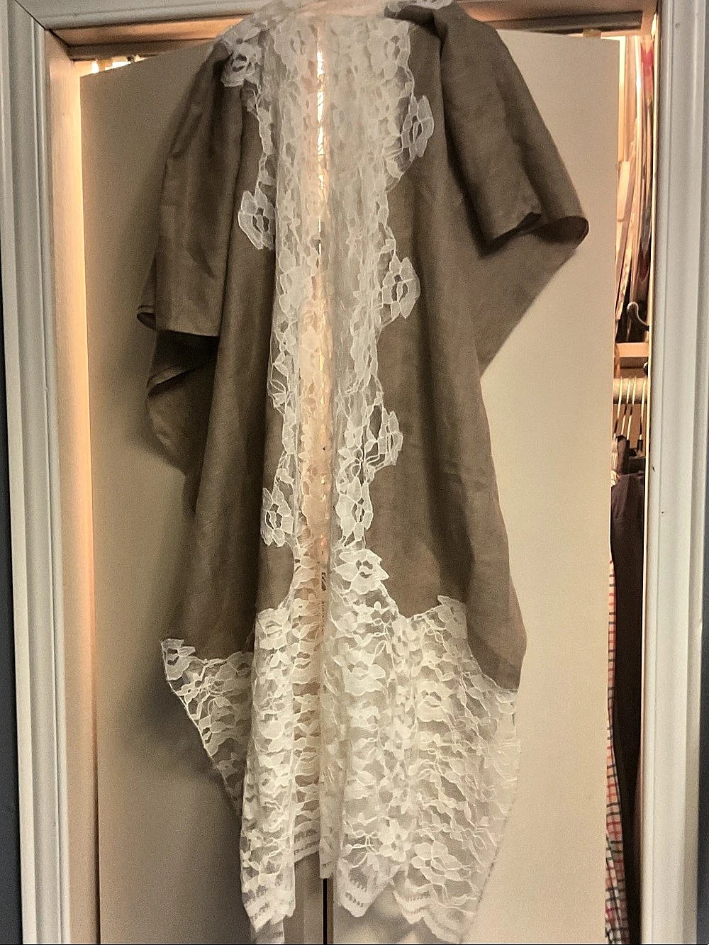 Cashmere Lace Trim Shrug in Brown & Cream Like New